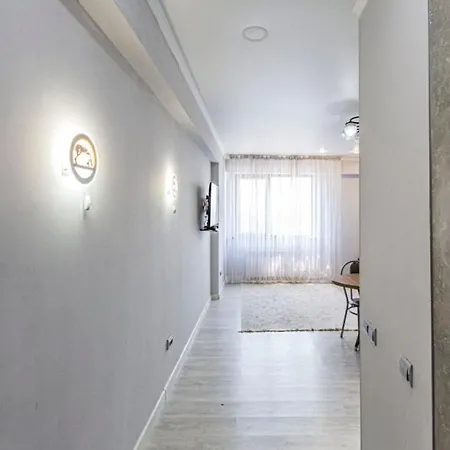 Central Esentai Residence 2-Room Apartment'S Almaty Exterior photo