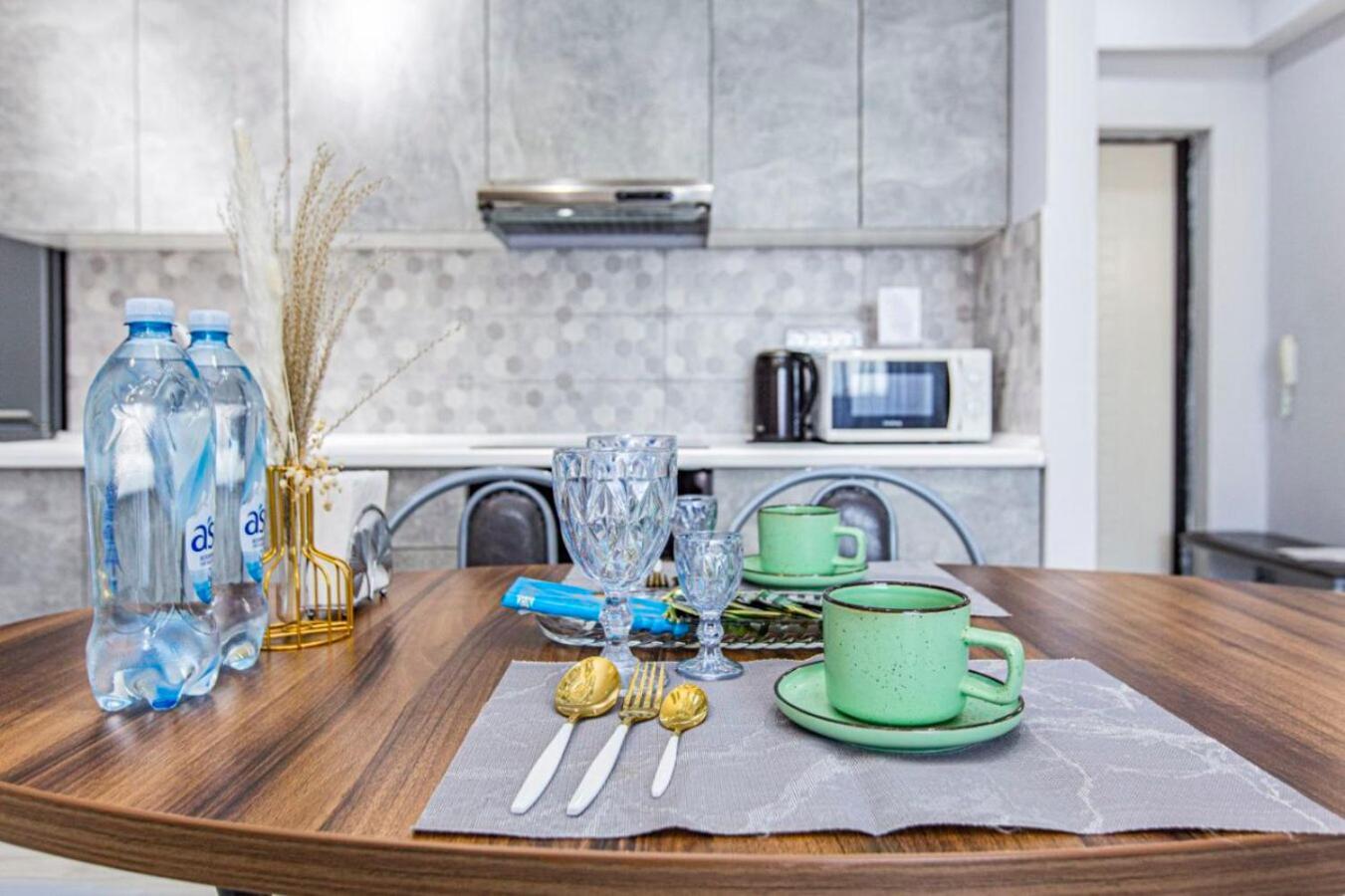 Апартаменты Esentai 2-room Apartment's Алматы