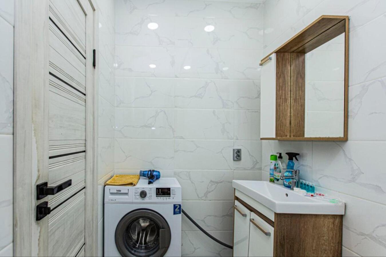 Esentai 2-room Apartment's Апартаменты