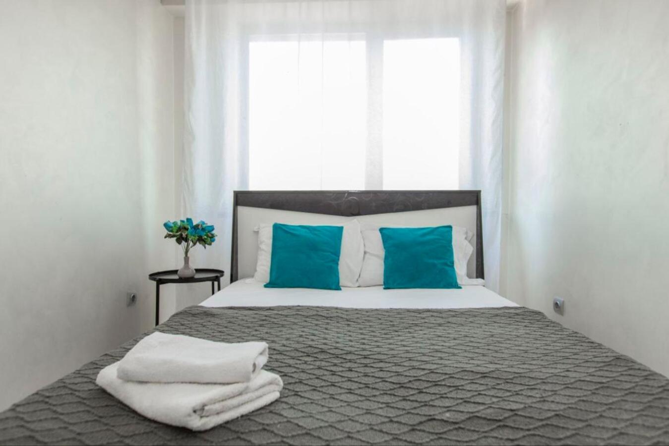 Esentai 2-room Apartment's Апартаменты *